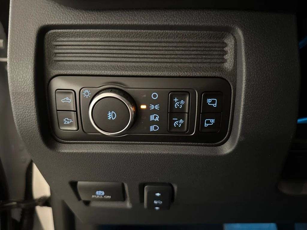 New 2026 White Ford Lariat image 27