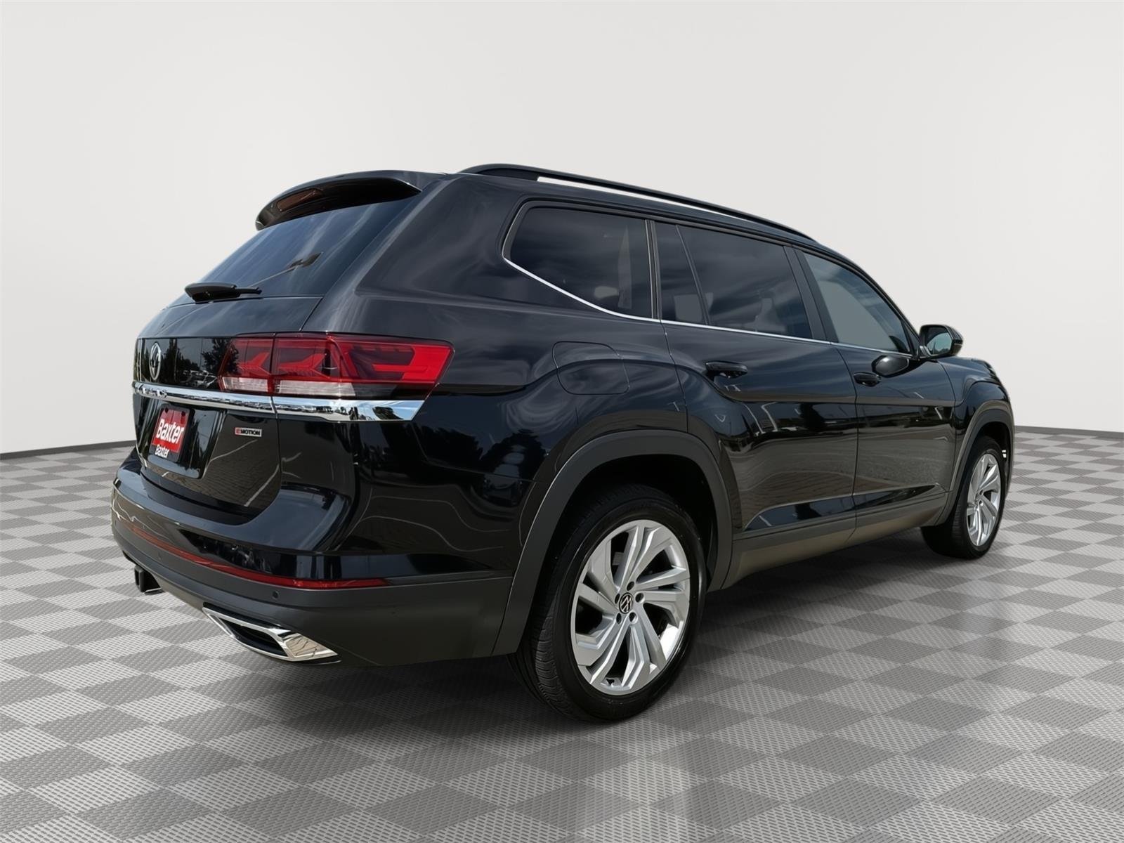2021 Volkswagen Atlas SE w/Tech - Photo 6