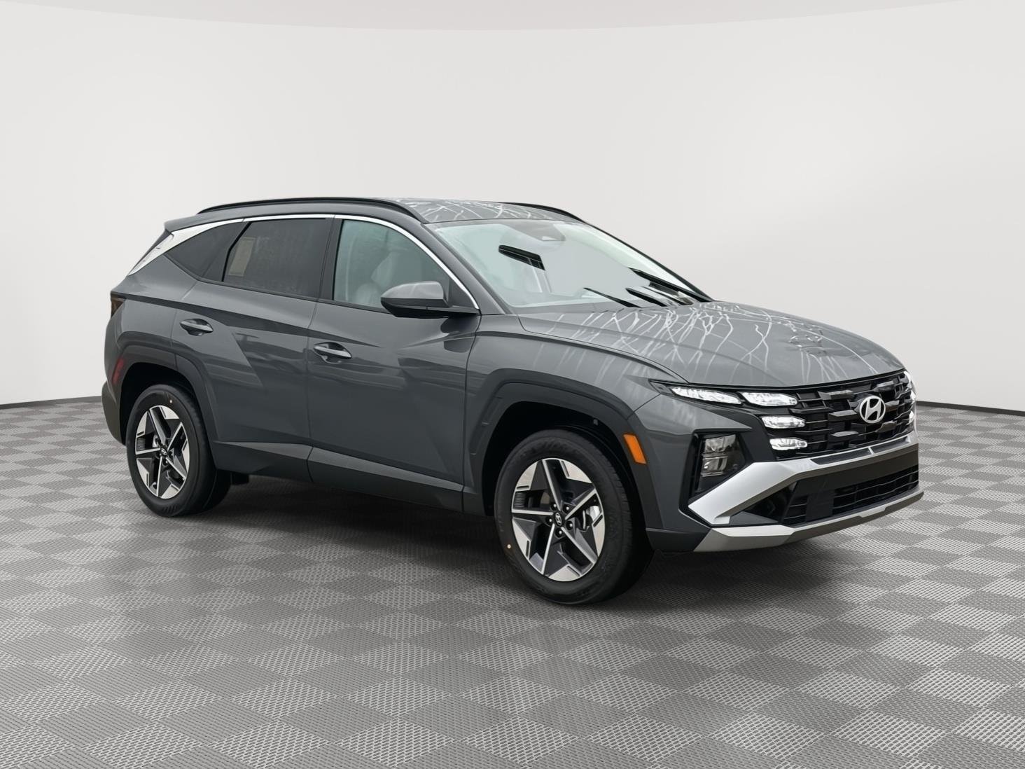 New 2026 Hampton Gray Hyundai SEL AWD image 3