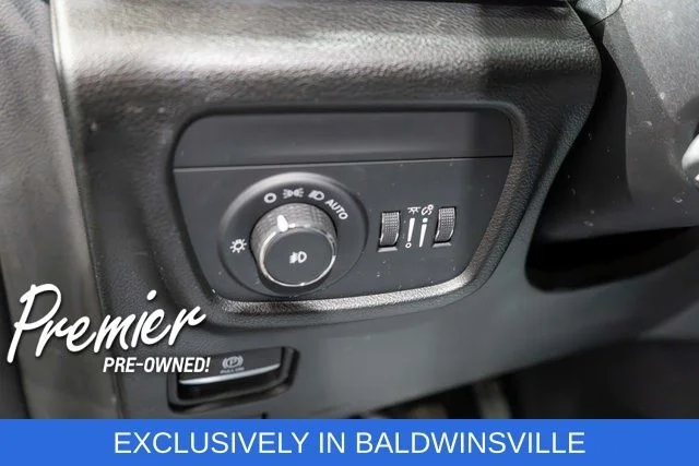 Used 2025 Black Jeep Summit image 24