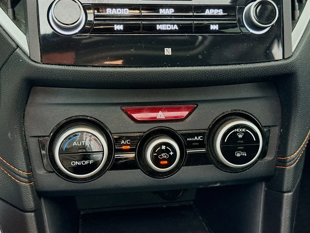 Used 2018 Cool Gray Khaki Subaru Limited image 20