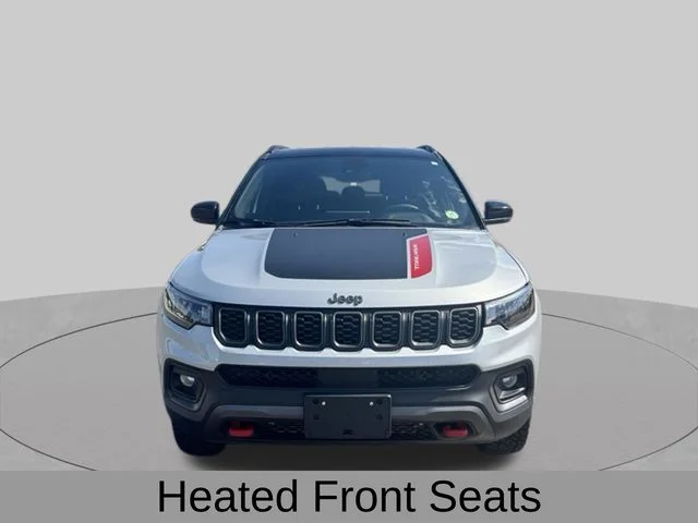 Used 2024 Silver Jeep Trailhawk image 11