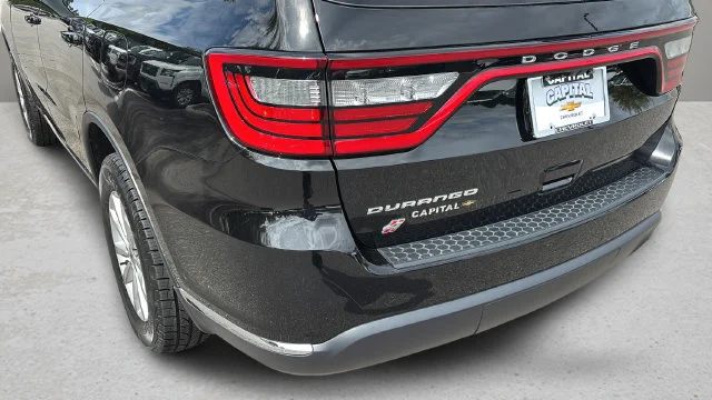 Used 2023 Black Dodge SXT image 39