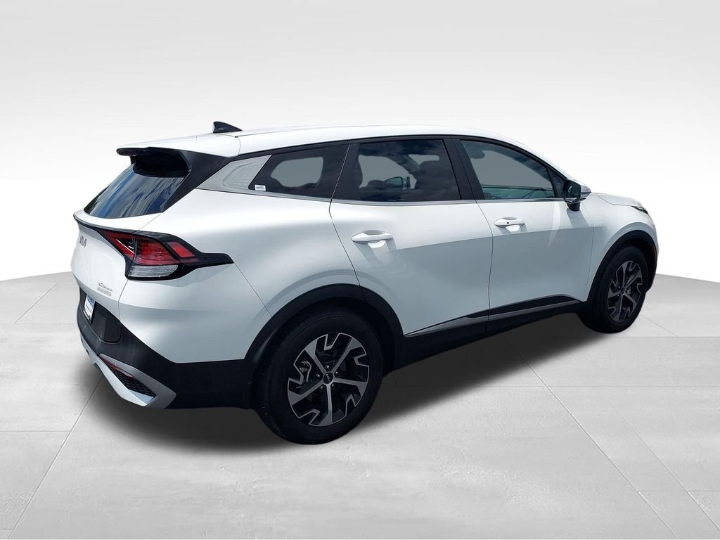 Used 2024 White Kia EX image 5