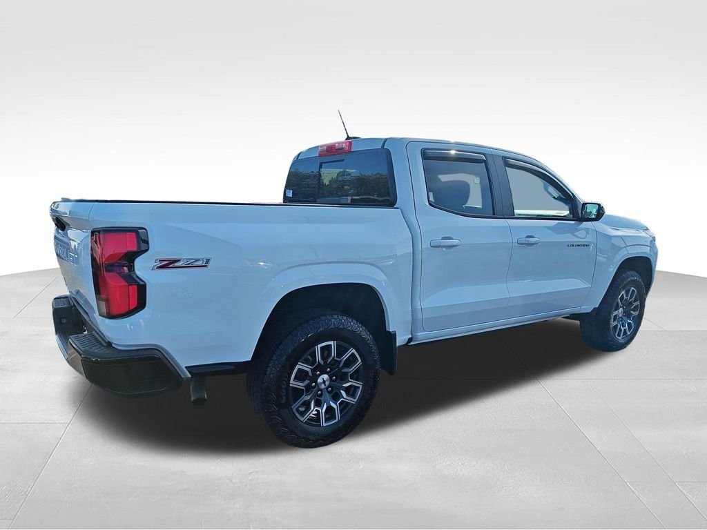 Used 2023 White Chevrolet Z71 image 4