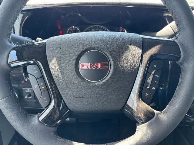 New 2026 Quicksilver Metallic GMC Explorer Limited SE image 30