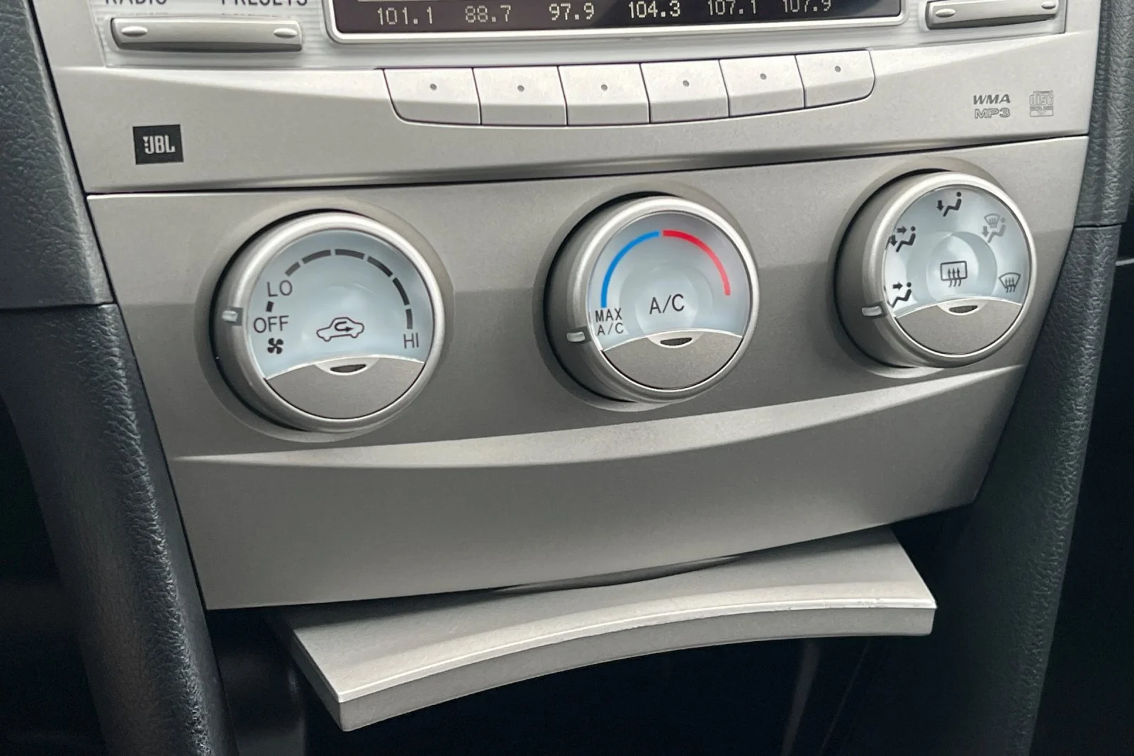 Used 2011 Super White Toyota SE image 19