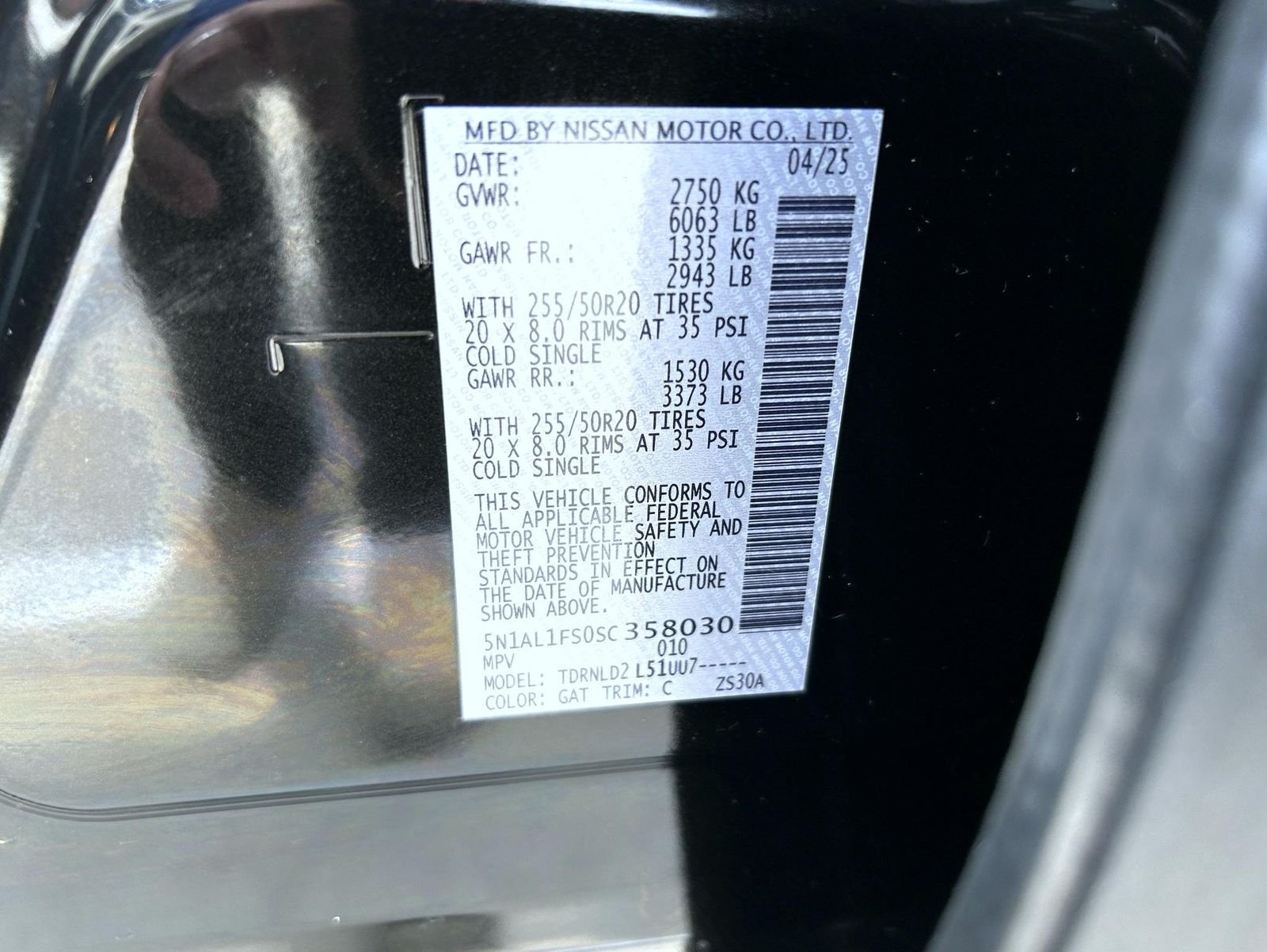 Used 2025 Black INFINITI LUXE image 27