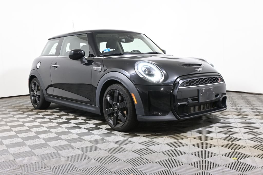 Used 2023 Black MINI  image 9