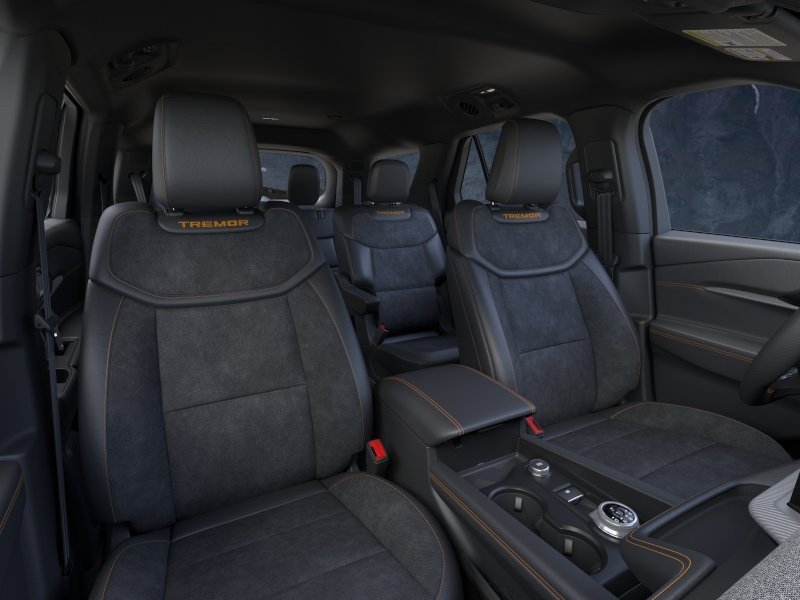 New 2026 Carbonized Gray Metallic Ford Tremor image 10