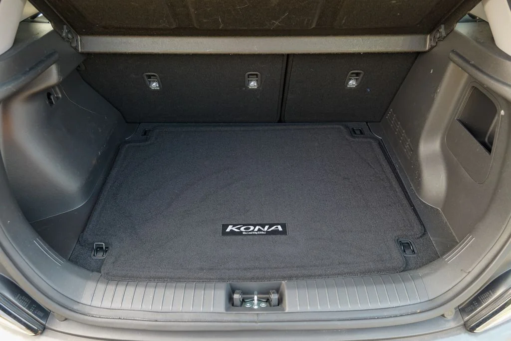 Used 2023 Abyss Black Pearl Hyundai SE image 59