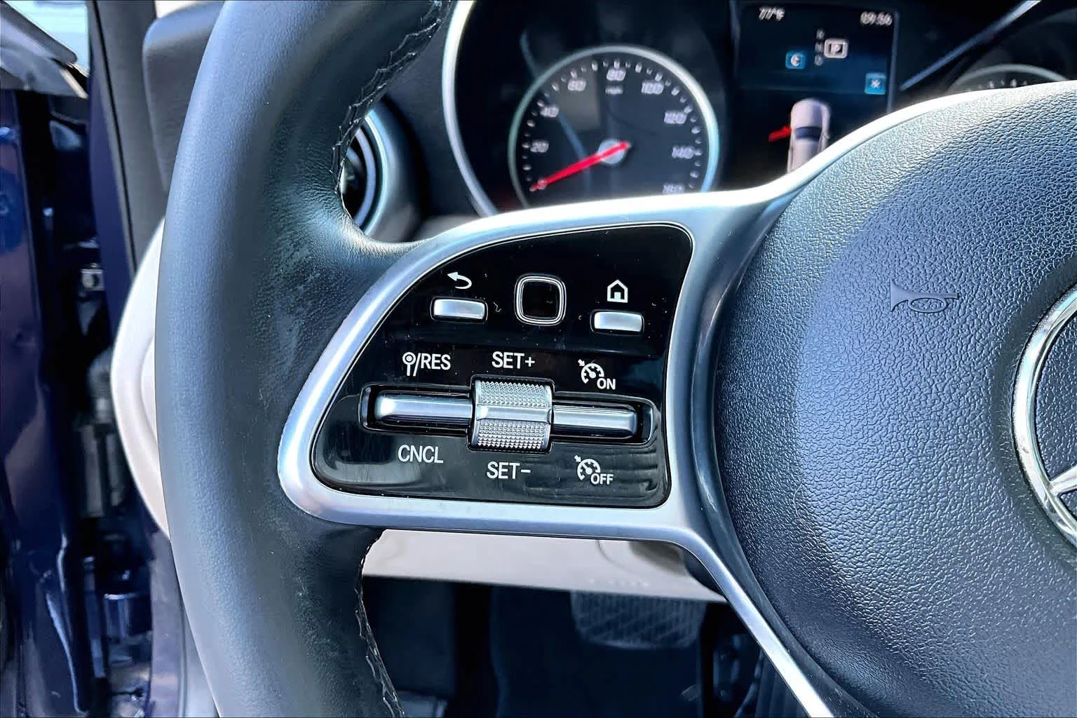 Used 2019 Lunar Blue Metallic Mercedes-Benz C 300 image 23