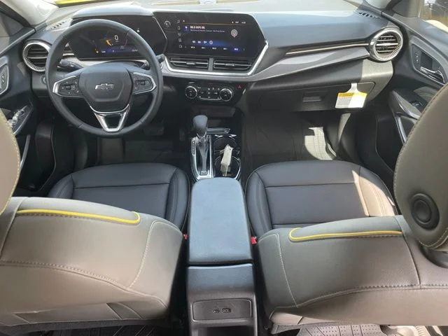 Used 2025 Yellow Chevrolet ACTIV image 15