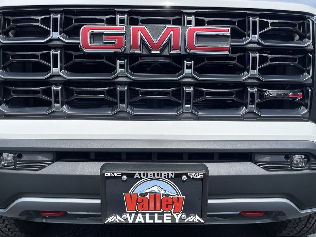 2025 GMC Canyon AT4 - Photo 30