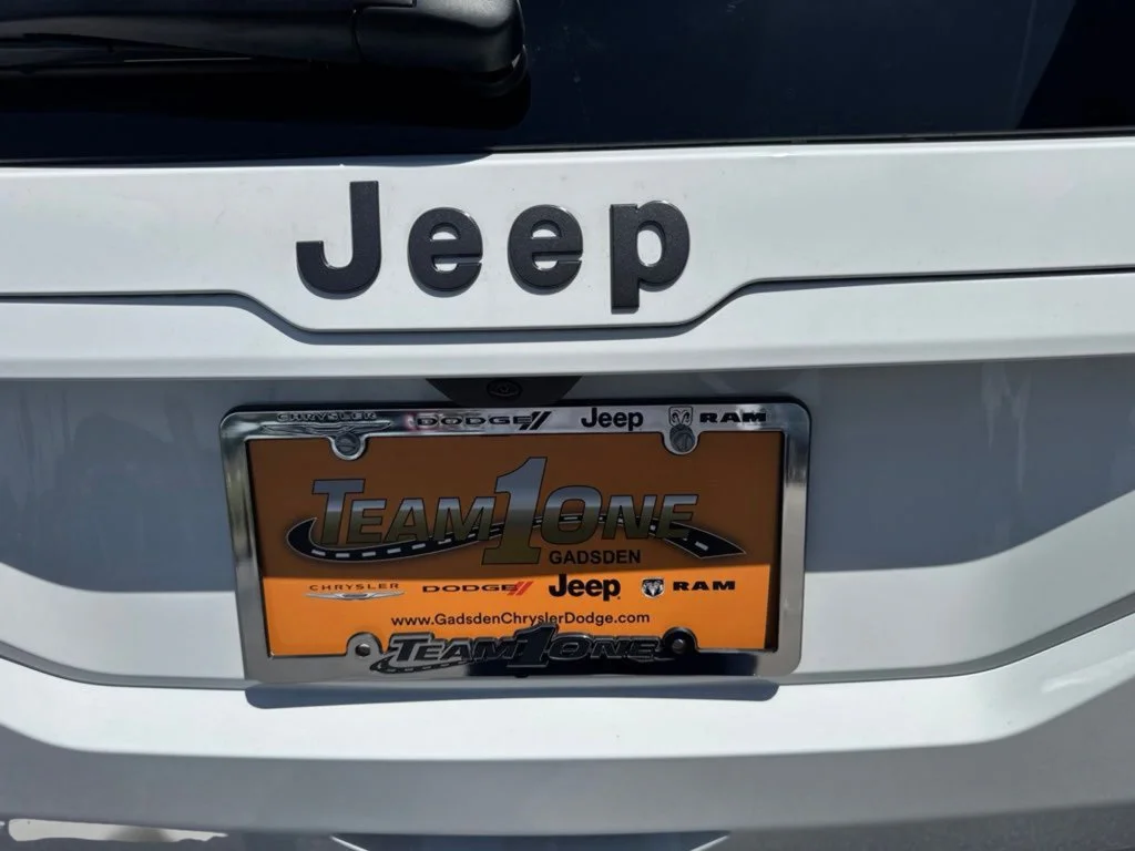 New 2026 Bright White Clearcoat Jeep Laredo image 41
