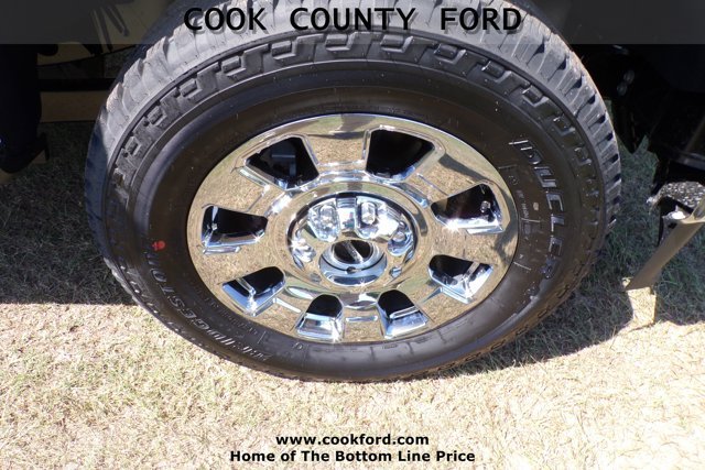New 2026 STAR WHITE Ford LARIAT image 9
