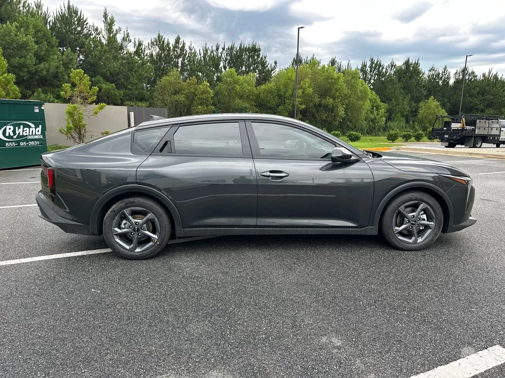 New 2026 Gray Kia LXS image 8