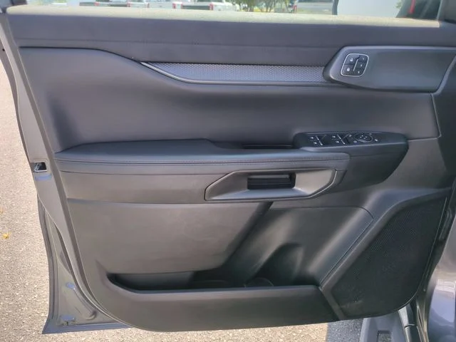 Used 2024 Gray Ford Raptor image 12