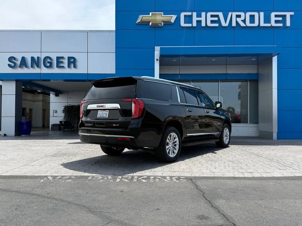 Used 2023 Onyx Black GMC SLT image 8