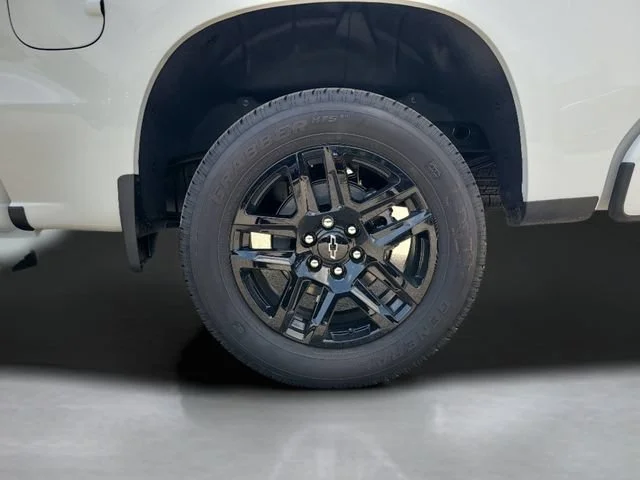 New 2026 Summit White Chevrolet RST image 33