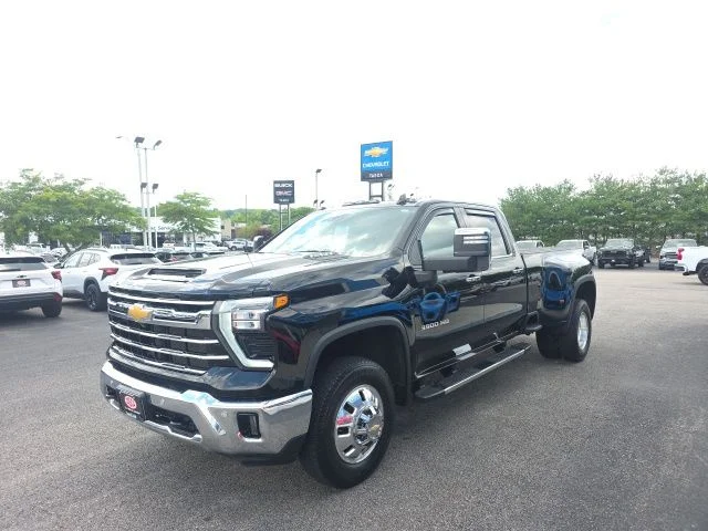 Used 2025 Black Chevrolet LTZ image 6