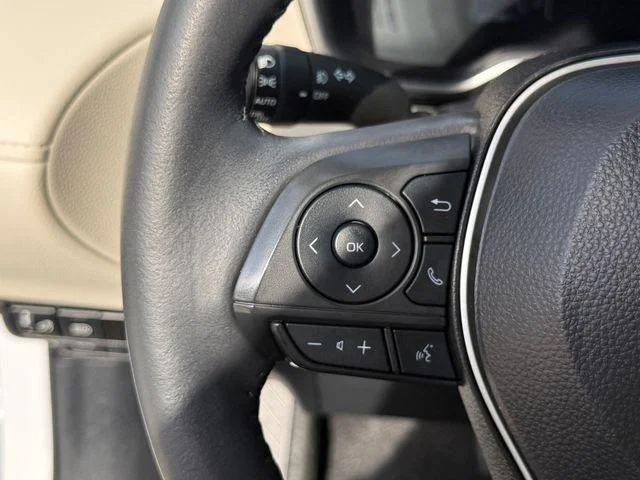 Certified Used 2024 WIND CHILL PEARL Toyota XLE image 18