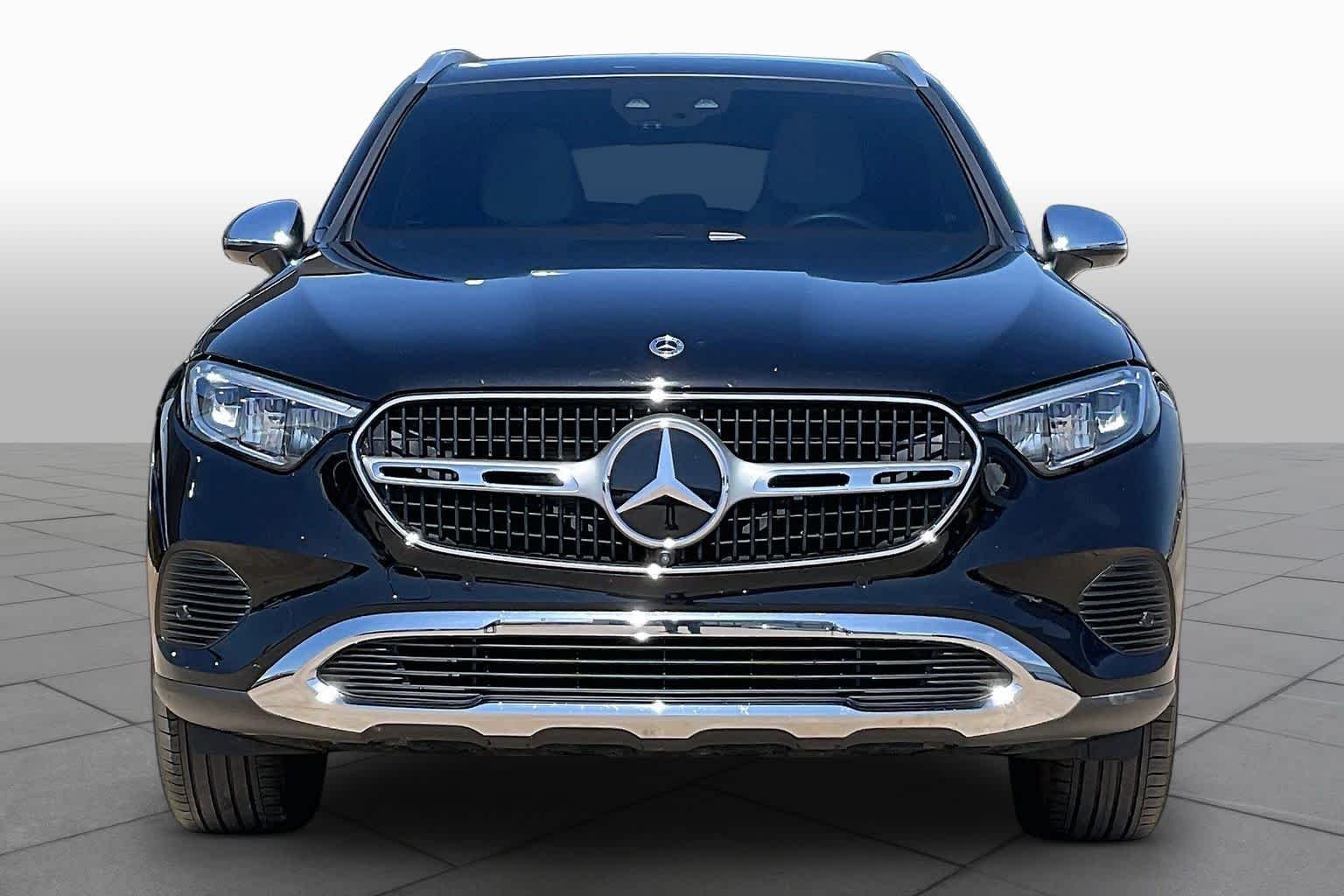 Used 2025 Obsidian Black Metallic Mercedes-Benz GLC 300 image 6