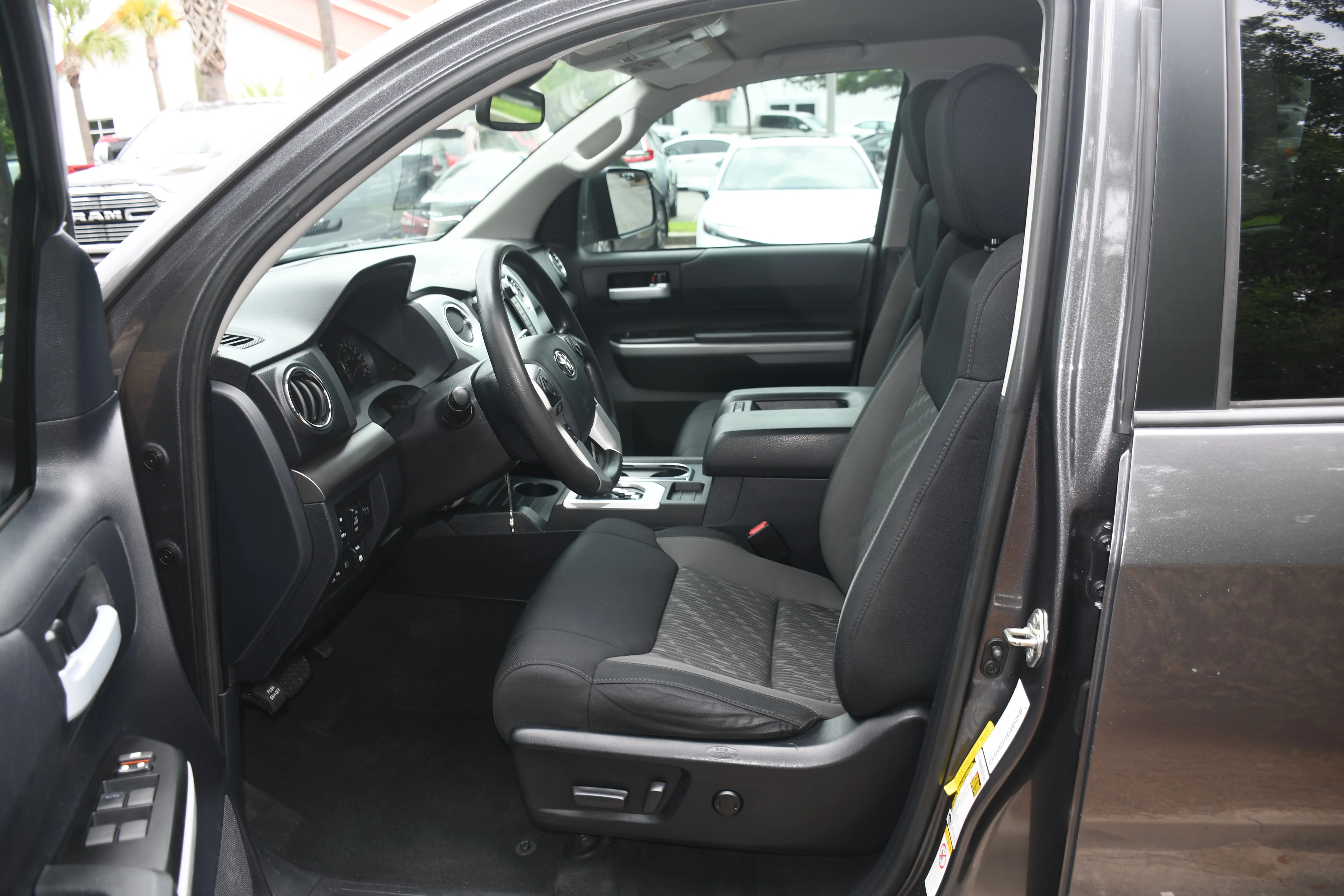 Used 2019 Gray Toyota SR5 image 7