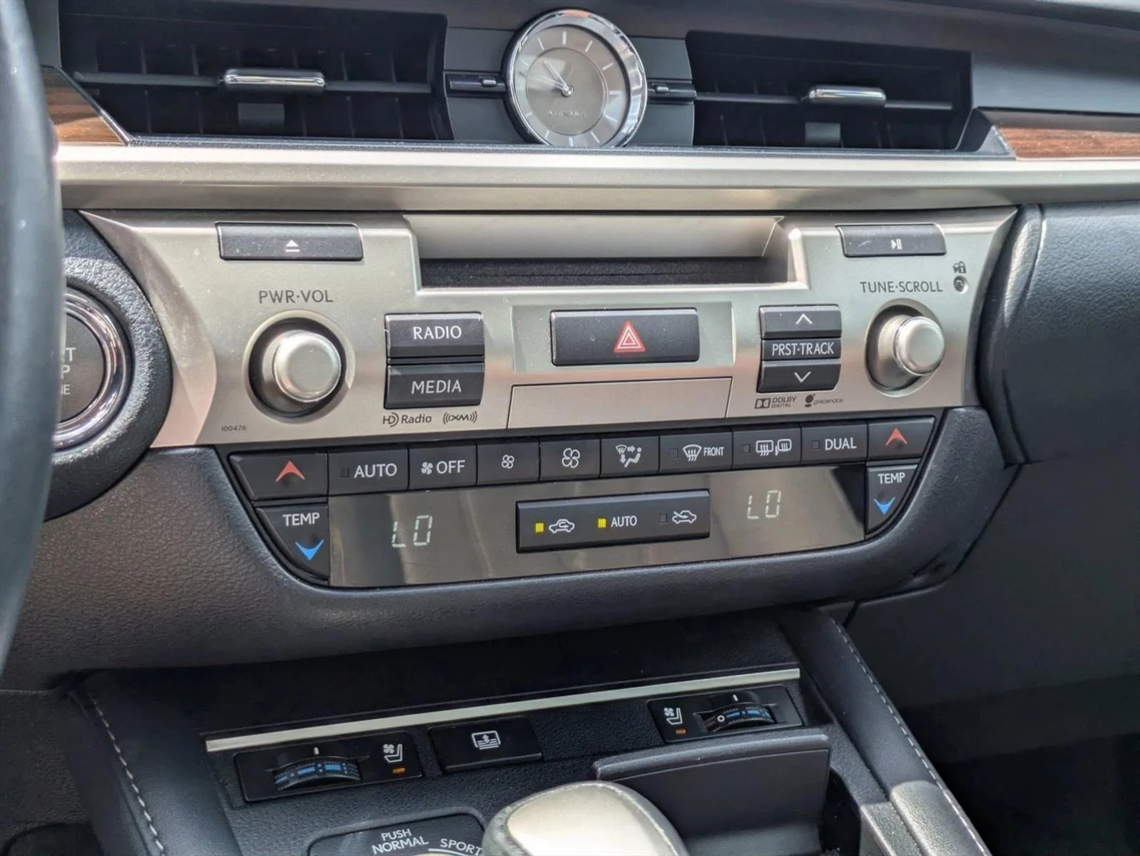 Used 2016 Atomic Silver Lexus  image 8