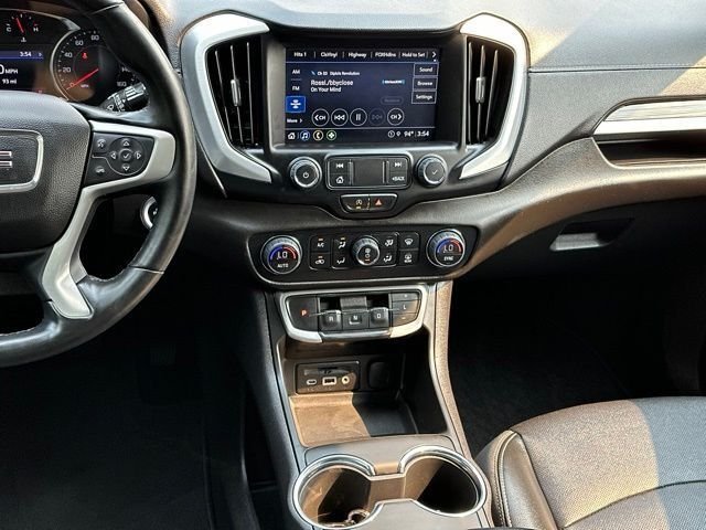 Used 2023 Sterling Metallic GMC SLT image 10