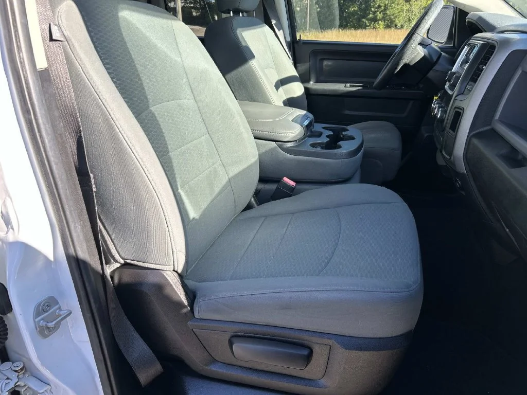 Used 2015 White Ram Express image 31