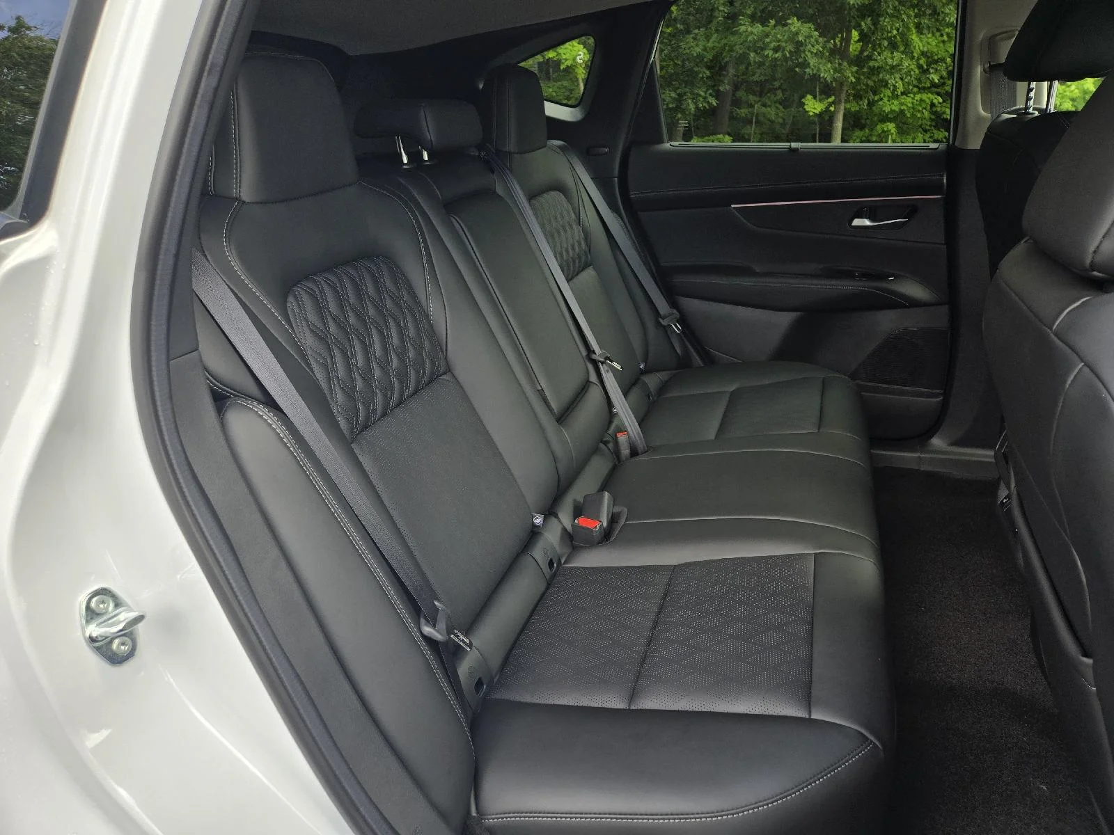 New 2027 Everest White Pearl Tricoat Nissan Platinum image 14