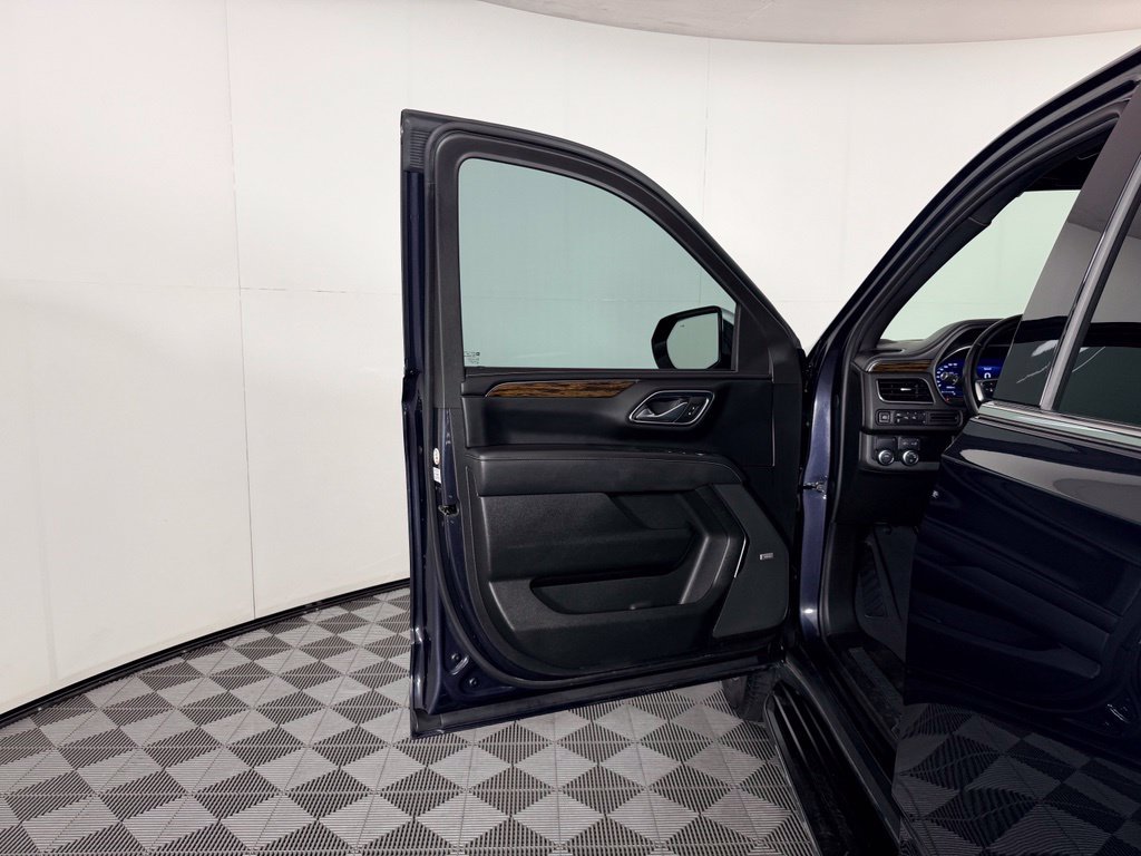 Used 2023 Gray Chevrolet Premier image 23