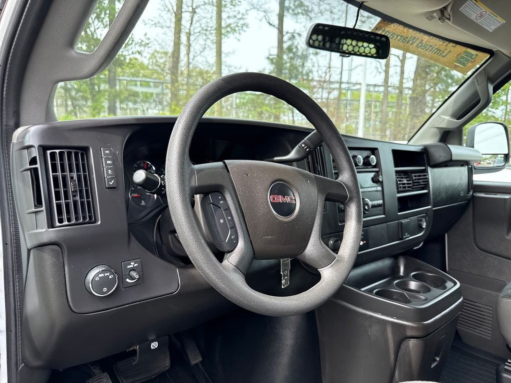 Used 2024 Summit White GMC Work Van image 13
