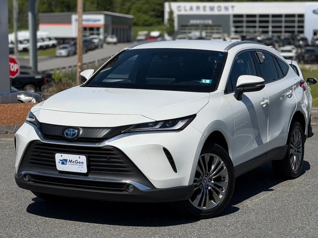Used 2024 Beige Toyota XLE image 1
