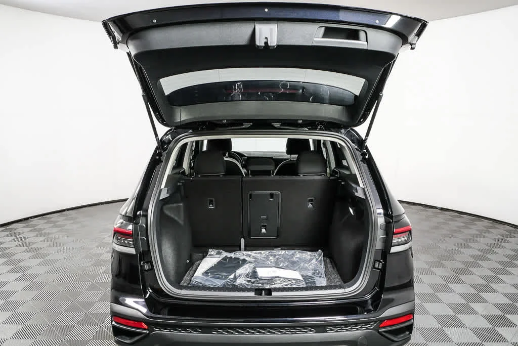New 2026 Deep Black Pearl Volkswagen S image 29