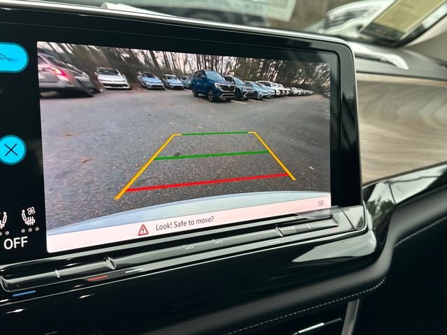 New 2026 White Volkswagen 2.0T SE image 23