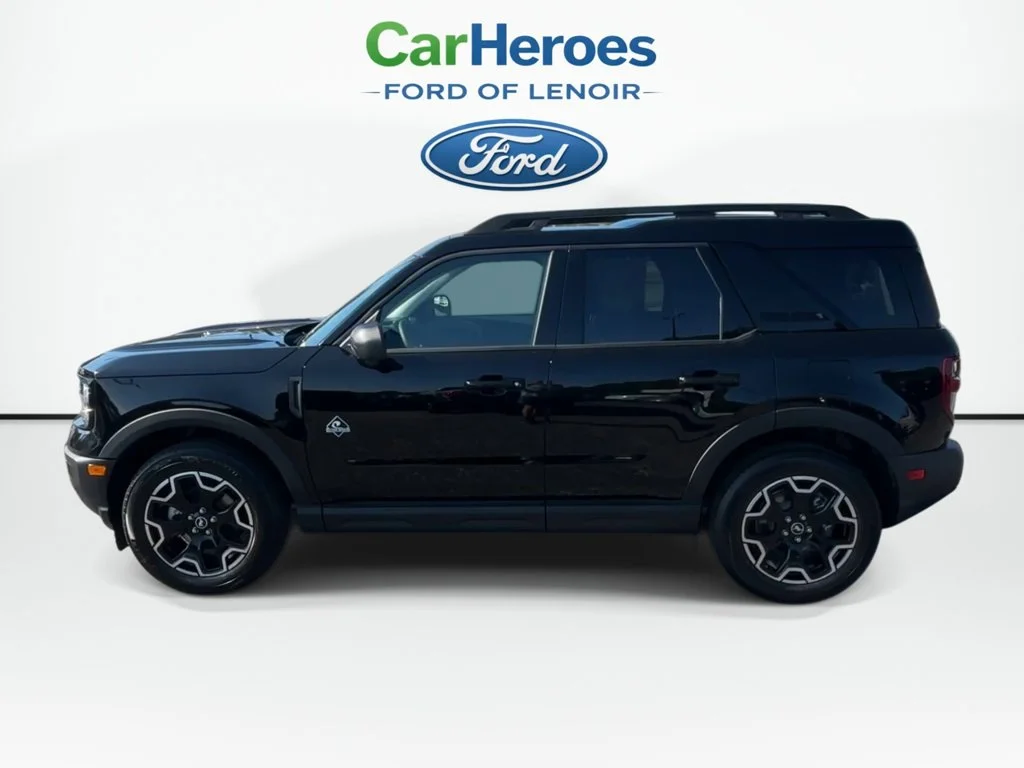 New 2026 Shadow Black Ford Outer Banks® image 5