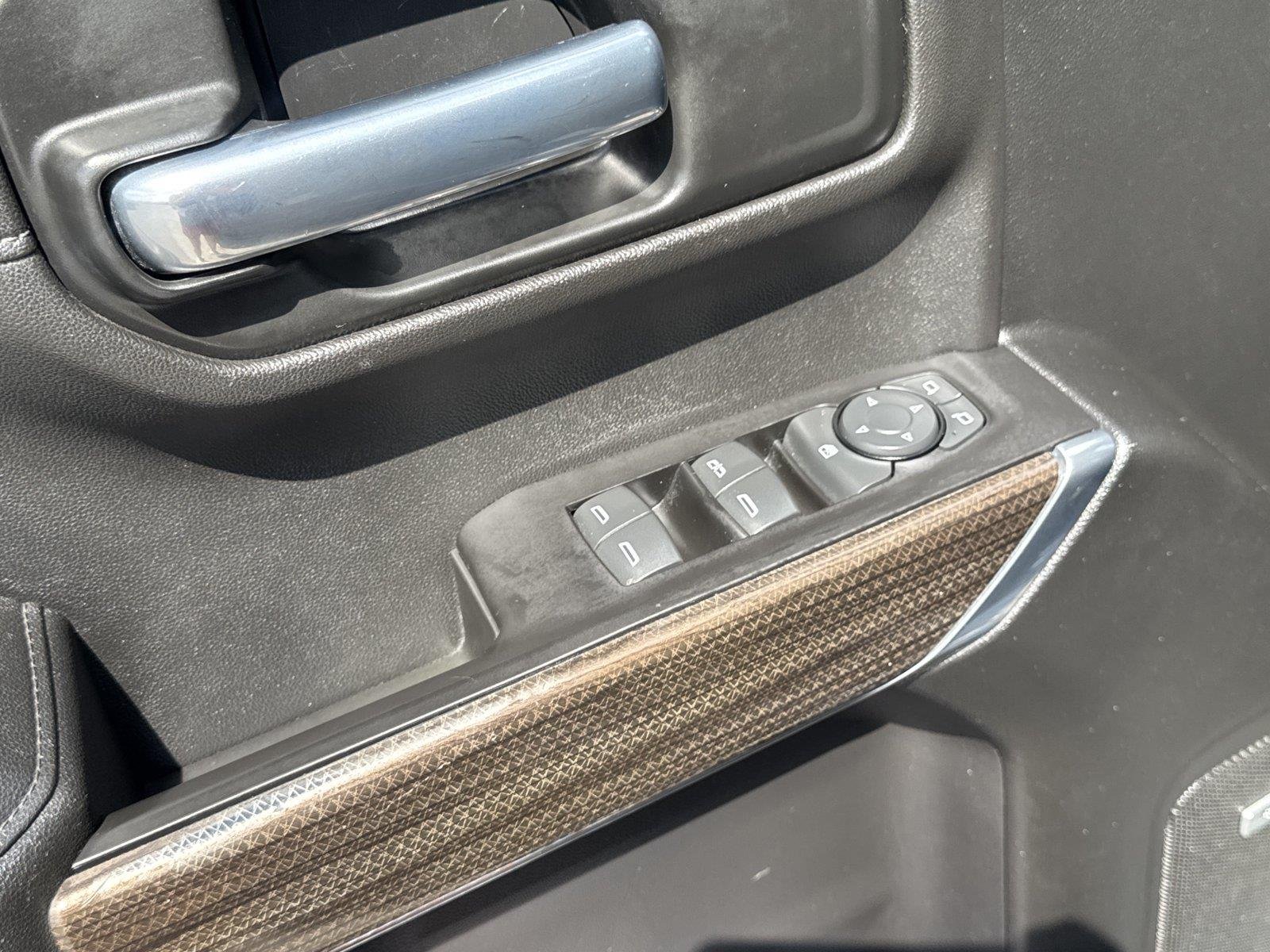 Used 2021 SHADOW GRAY METALLIC Chevrolet RST image 18