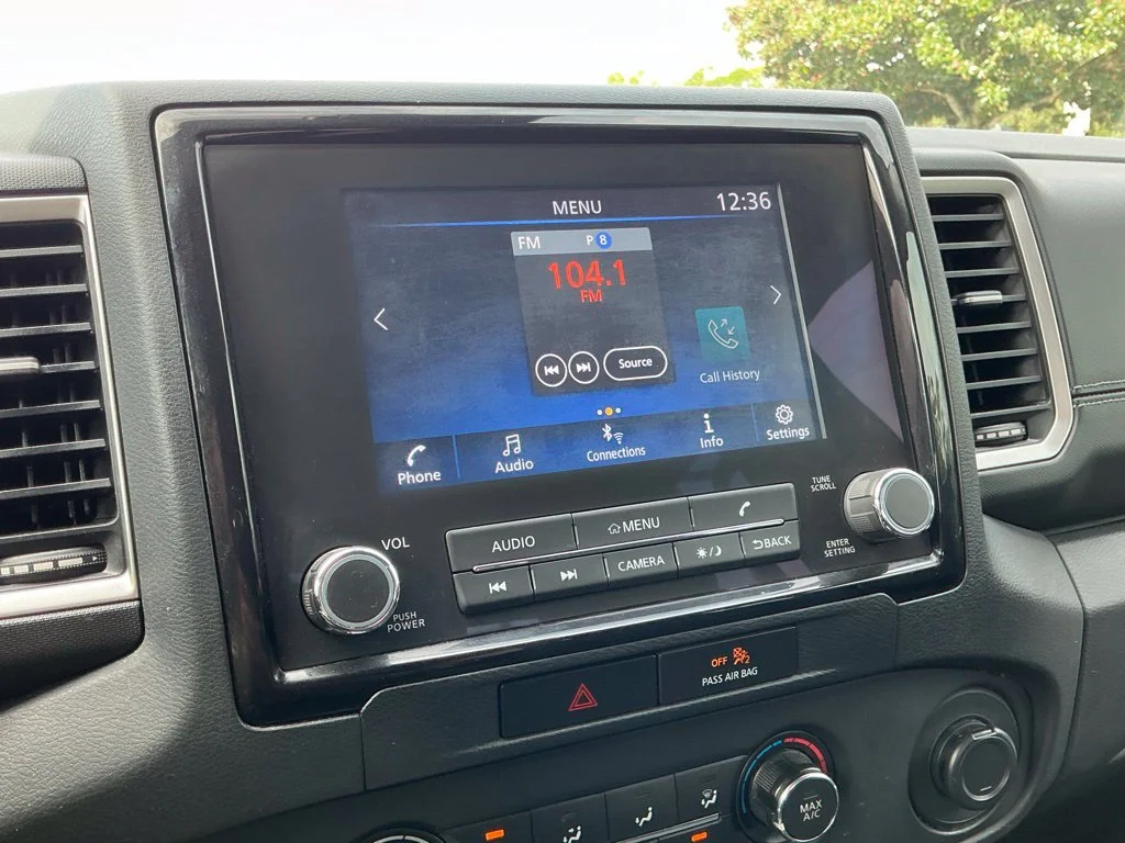 Used 2022 Red Nissan SV image 30