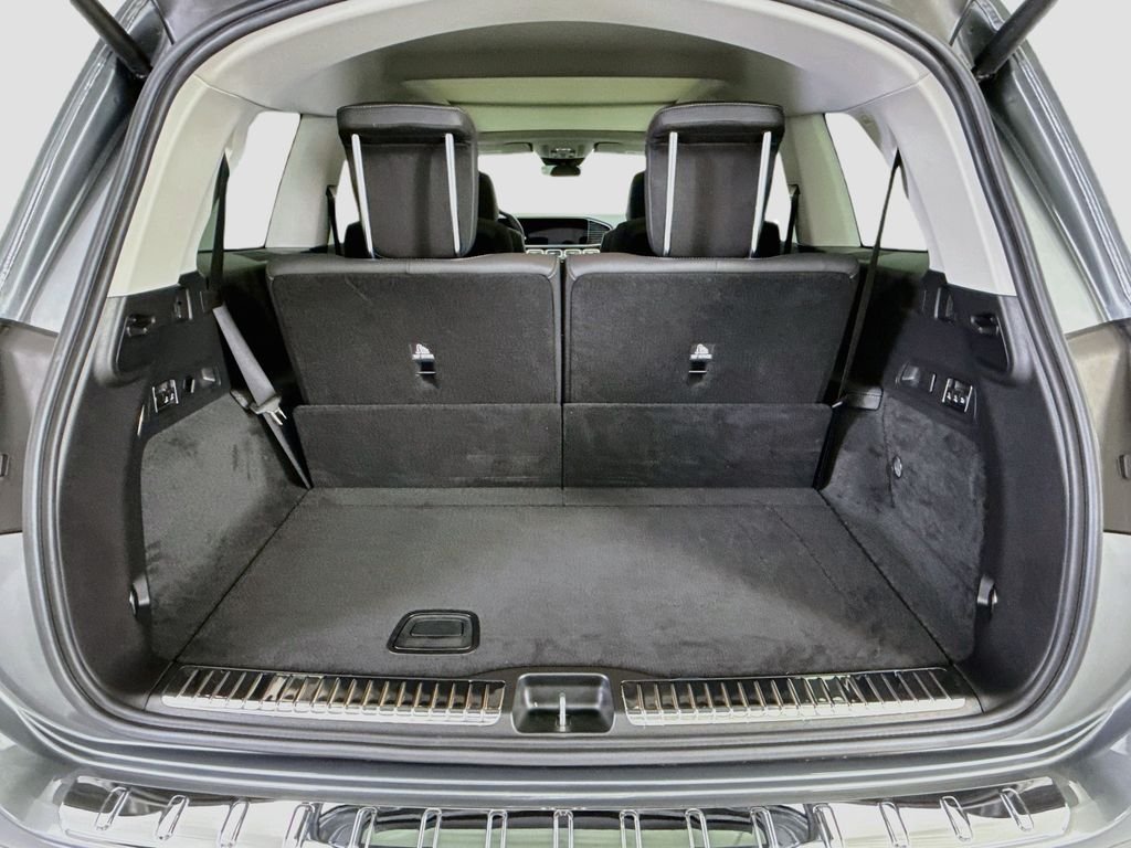 New 2026 Selenite Grey Metallic Mercedes-Benz GLS 450 image 27