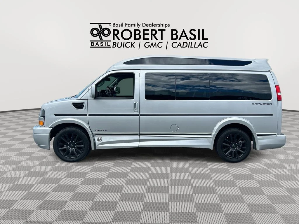 Used 2021 Silver Chevrolet LS image 5