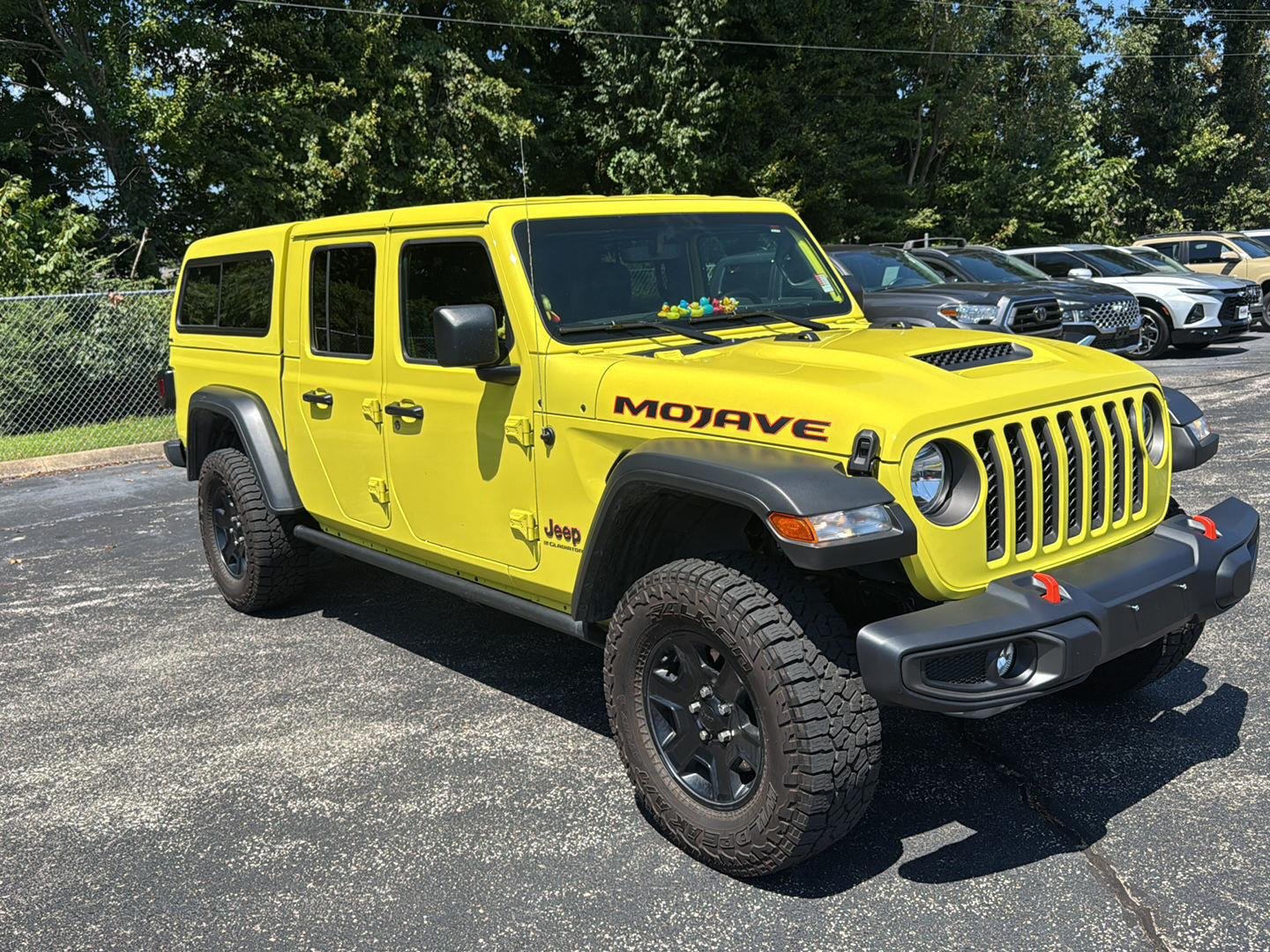 Used 2023 High Velocity Clearcoat Jeep Mojave image 1