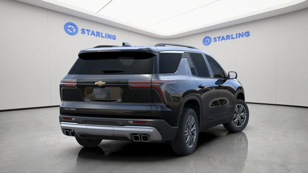 2027 Chevrolet Traverse LT - Photo 3