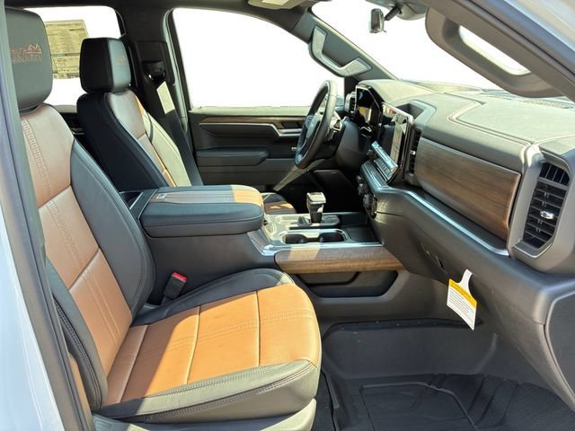 2026 Chevrolet Silverado 1500 High Country - Photo 13