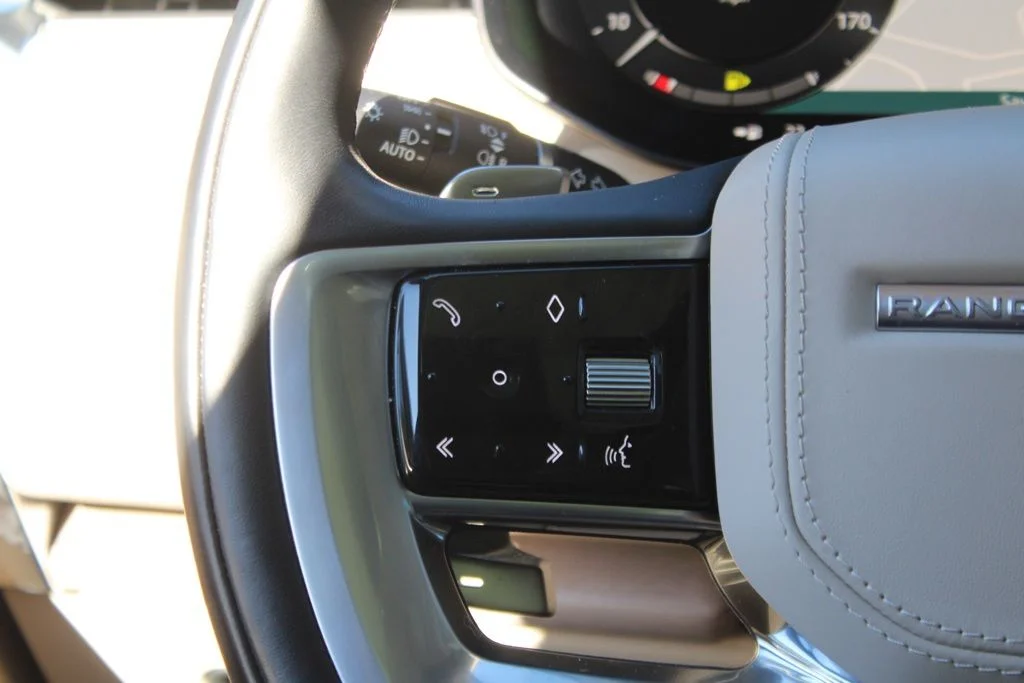 2023 Land Rover Range Rover SE - Photo 17