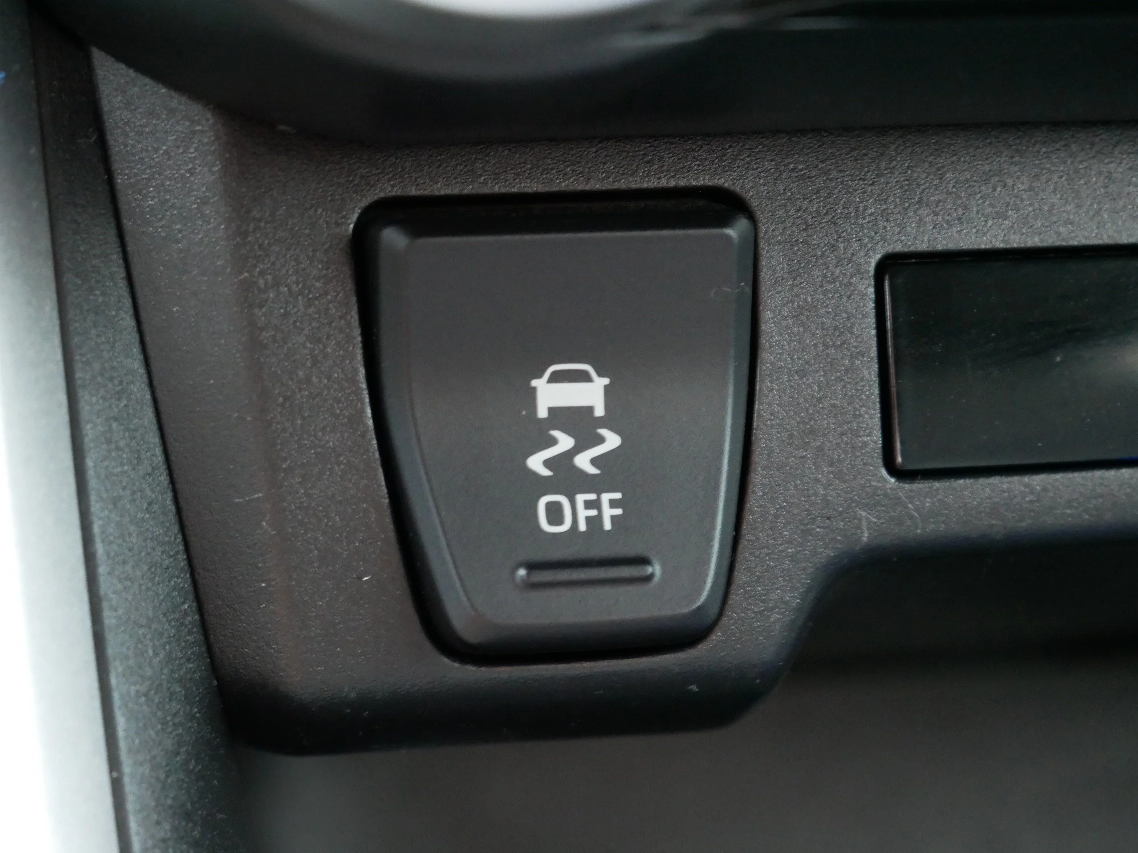 Used 2022 Magnetic Gray Metallic Toyota Hybrid LE image 33