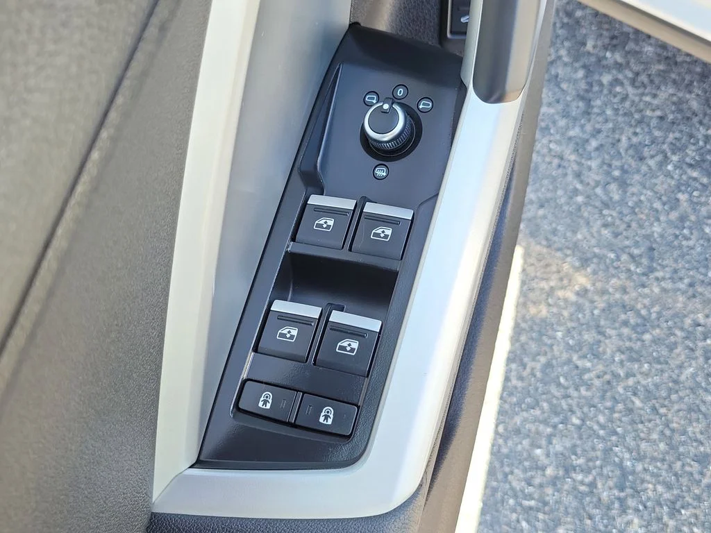 Used 2025  Audi Premium image 23