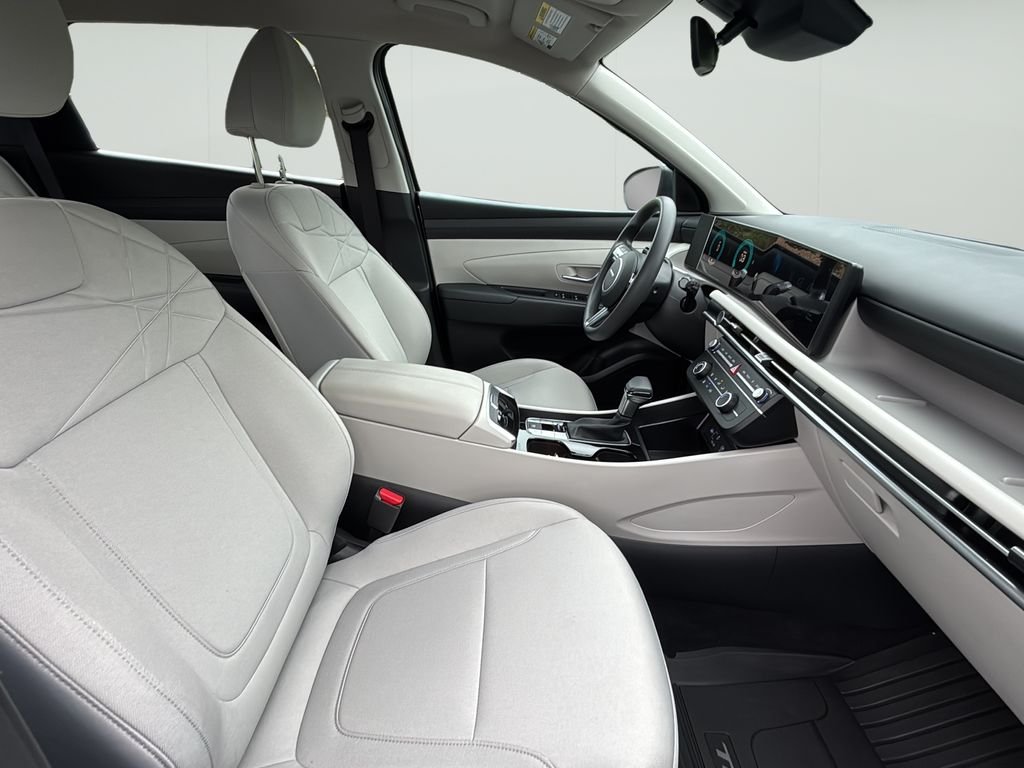 2025 Hyundai Tucson SE - Photo 36