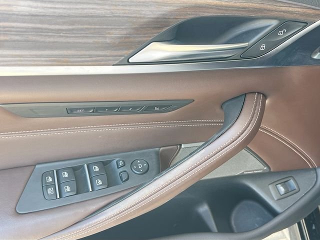 Used 2019 Black BMW 540i image 20